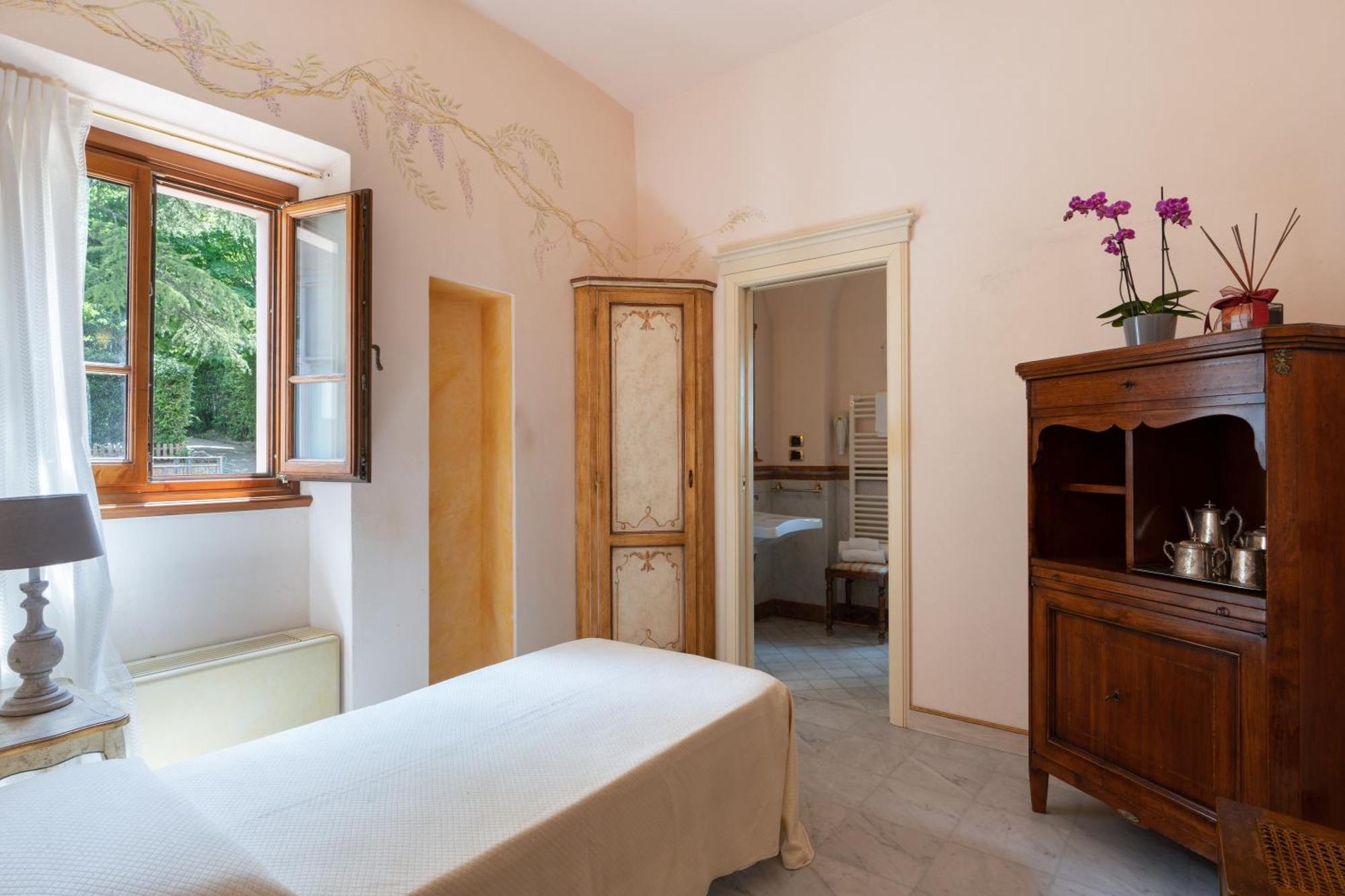 Relais Villa Bianca Gambassi Terme Phòng bức ảnh